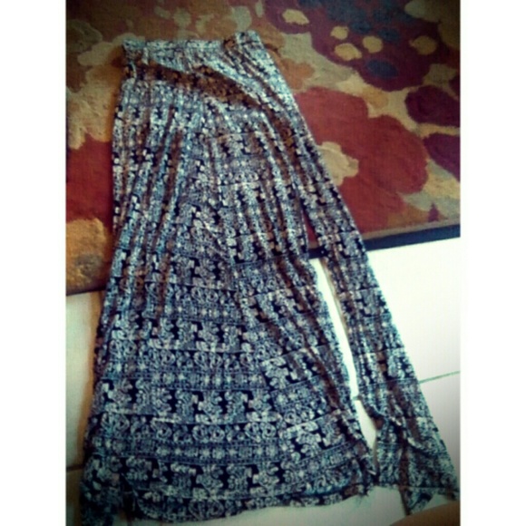 Tribal print maxi skirt