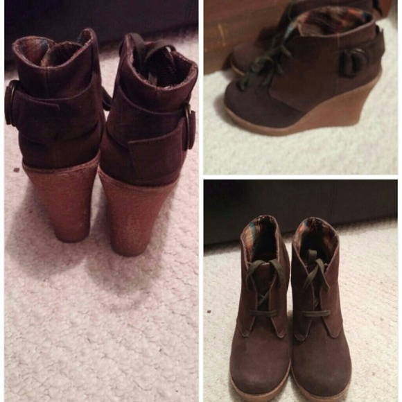 Wedge Shoe