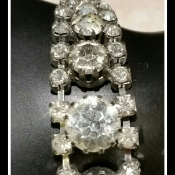 VINTAGE GORGEOUS CRYSTAL BRACELET - Picture 3 of 5