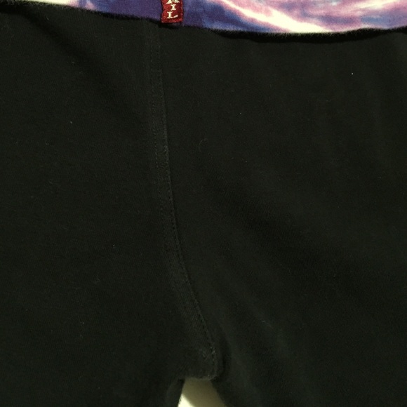 SOLD Hard Tail black and tie dye - Picture 2 of 4