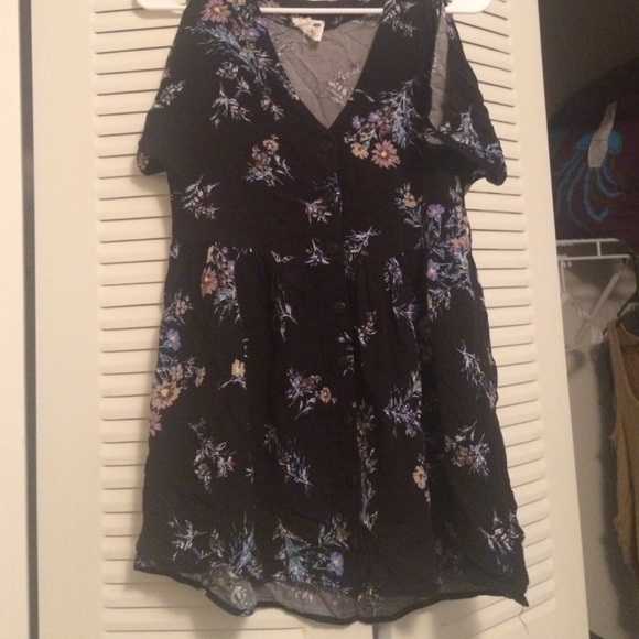 Top - Picture 1 of 3