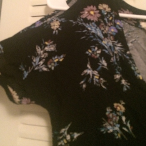 Top - Picture 3 of 3