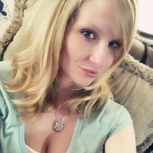 Meet your Posher, Tina