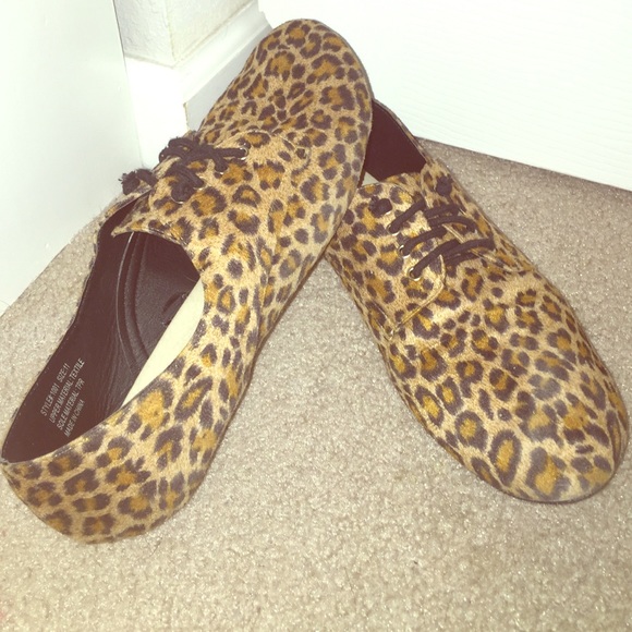 Body Central cheetah print shoes