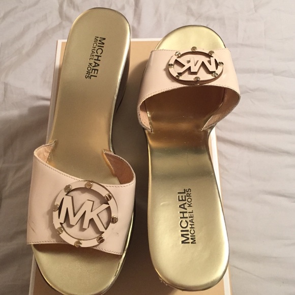 Authentic Michael Kors !