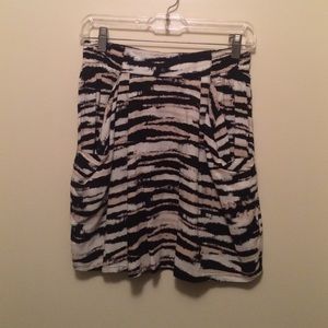 H&m flowy mini skirt waist high