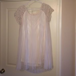 Silk/Lace "flowy" off white dress