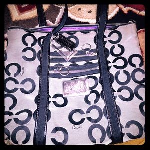 Coach medium size purse