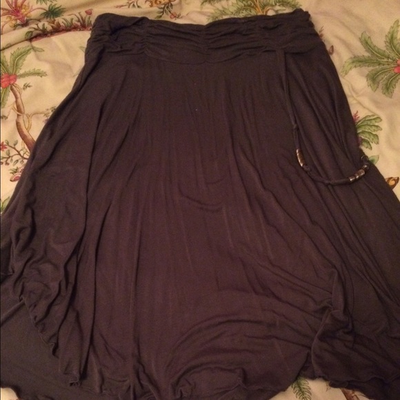 Skirt - Picture 1 of 2
