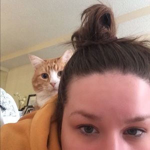 Meet your Posher, Heidi