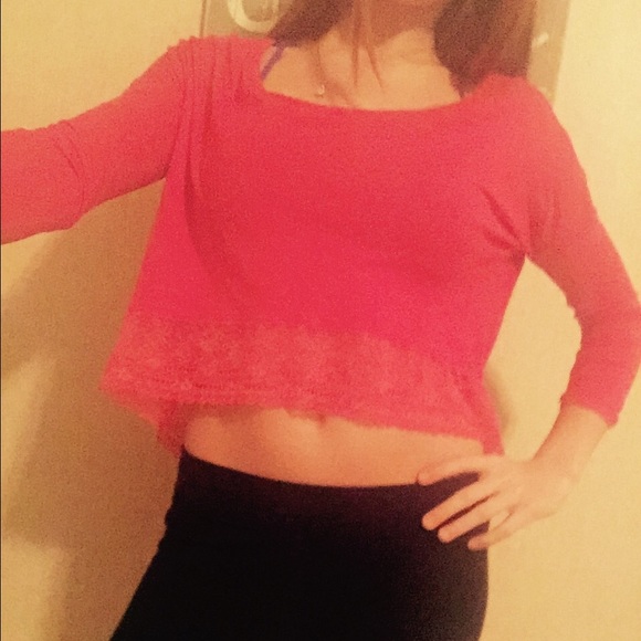 💗Abercrombie💗 Pink Hi-Lo Lace Bottom Top Sz XS - Picture 1 of 4