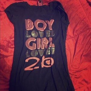 2bebe pink and black T shirt