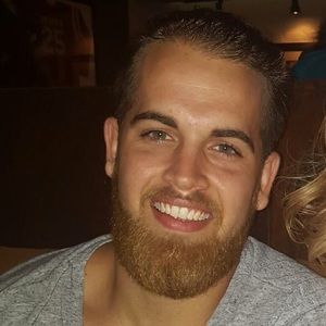 Meet your Posher, Dustin