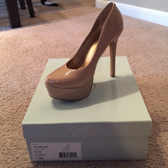 Jessica Simpson Nude Pumps