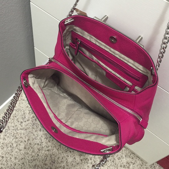 *SOLD* Michael Kors Chain Tote - Picture 2 of 4