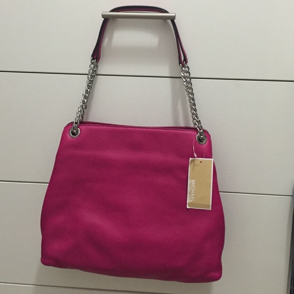 *SOLD* Michael Kors Chain Tote - Picture 3 of 4