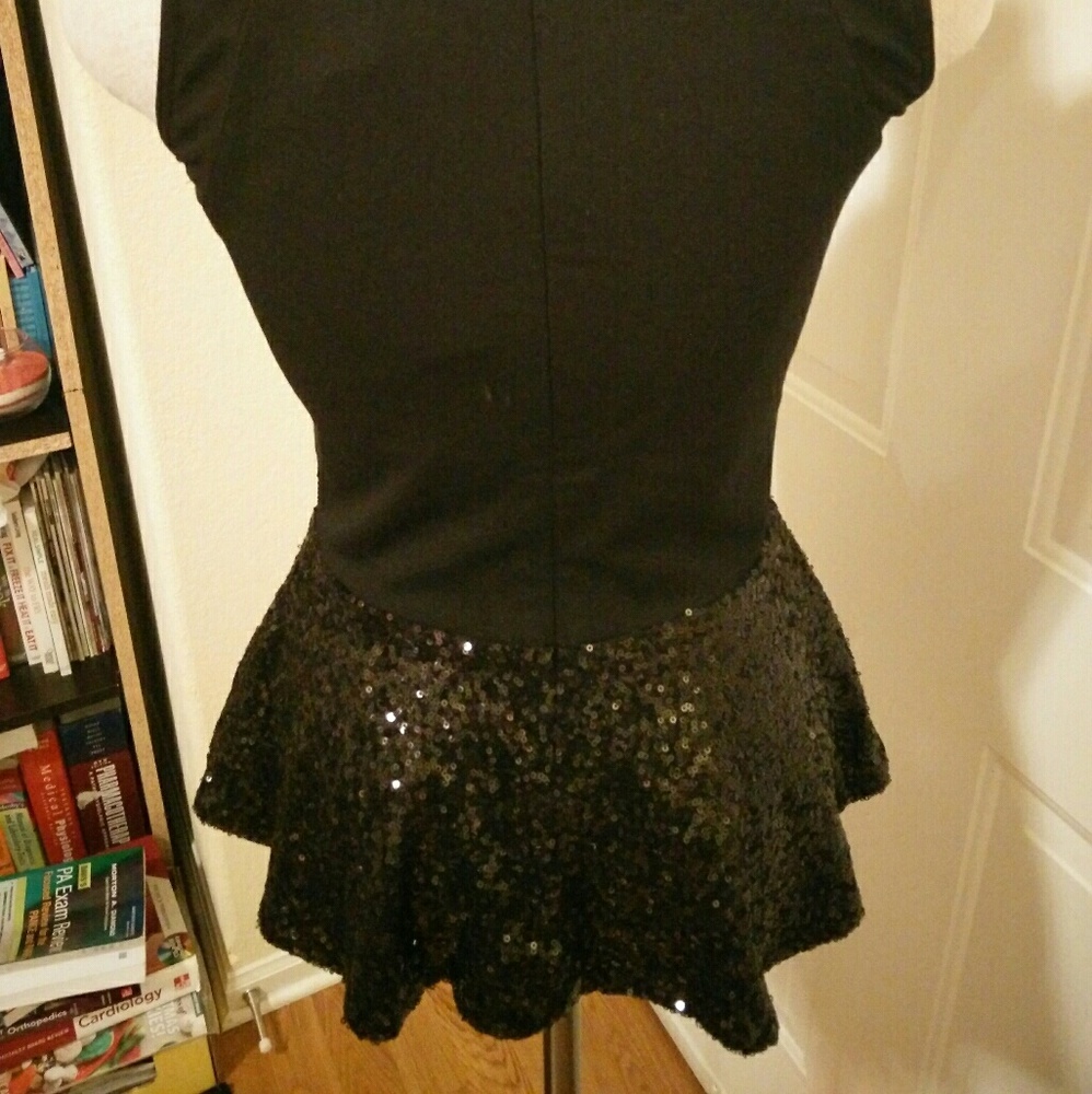 Gianni Bini sleeveless sequin peplum top - Picture 5 of 7