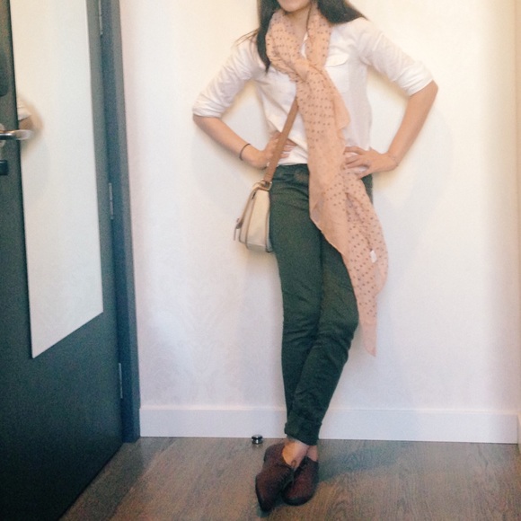 Zara Olive Pants - Picture 2 of 4