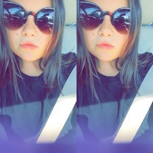 Meet your Posher, Alexandria