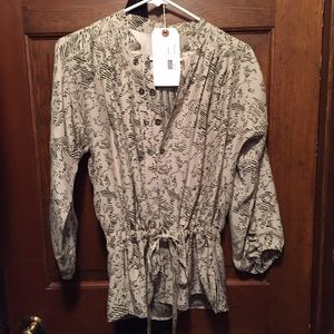 🚦SALE🚦EUC Feral Childe print silk blouse XS