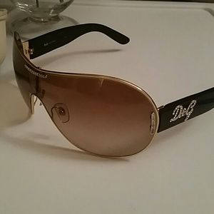 Dolce and Gabbana sunglasses :authentic