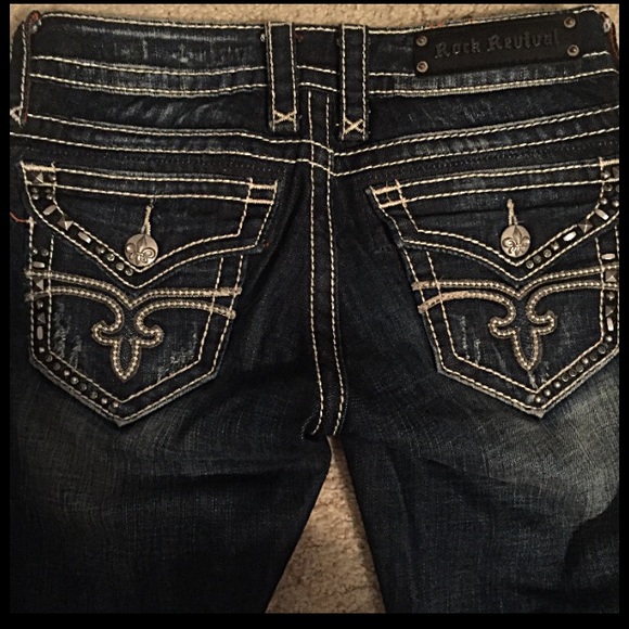 Rock revival bling capris size 26
