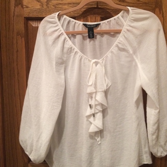 White Peasant top, great detailing