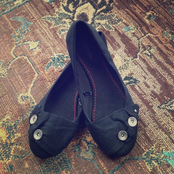 Cute Black Flats