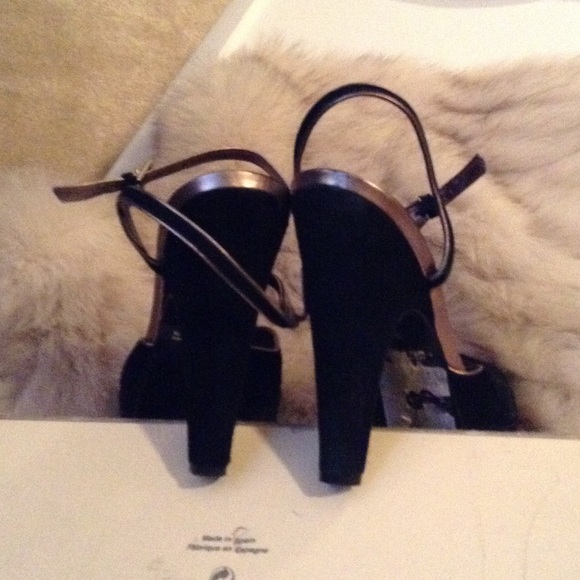 Cassandra Ray Black Suede Ankle Strap Heels - Picture 4 of 4