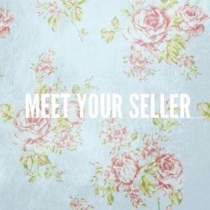 Meet your Seller💟💟
