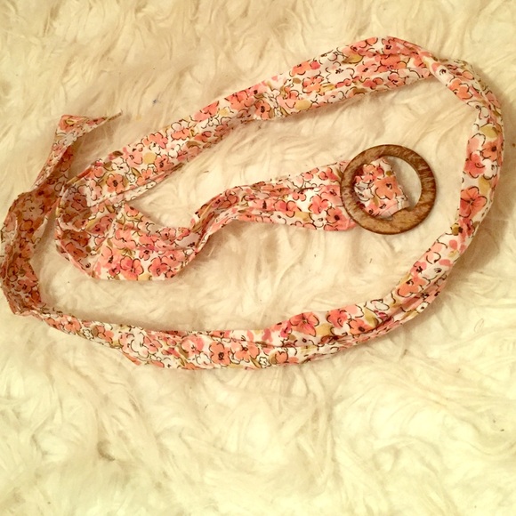 Cloth floral belt