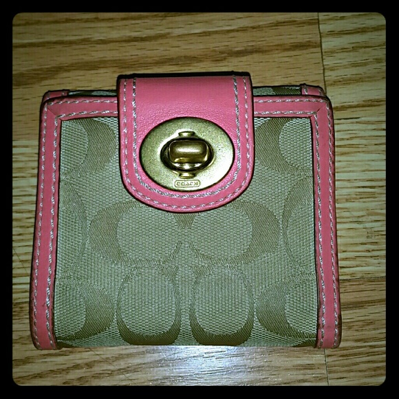 Coach wallet