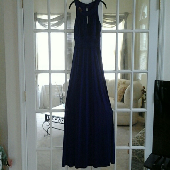 Formal Dress - Picture 2 of 2
