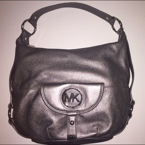 Michael Kors Fulton Hobo Leather Bag - Pewter