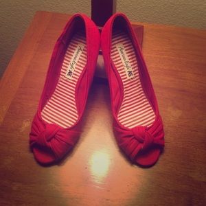 American Eagle - Peep toe Wedge
