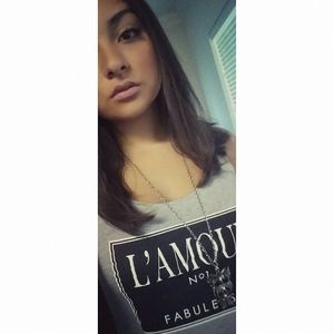 Meet your Posher, Aline