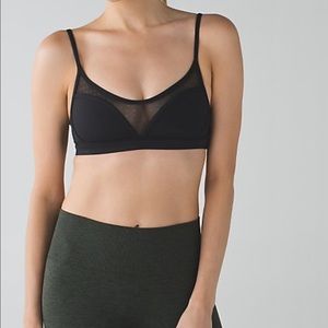 "dance to yoga" Lululemon bra-- BRAND NEW