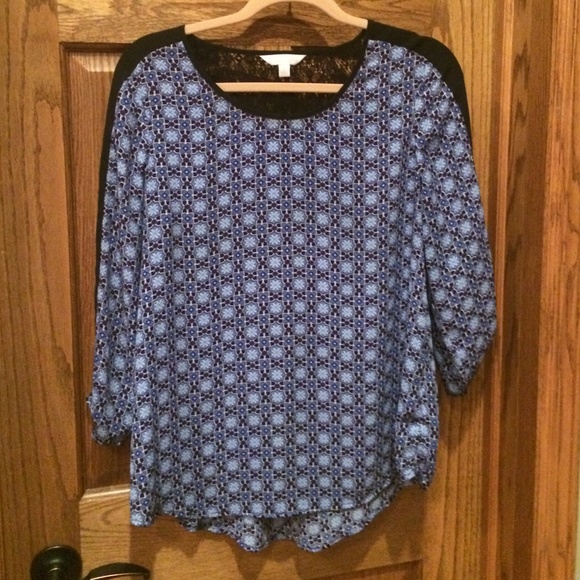 Blue and black patterned top