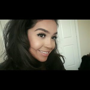 Meet your Posher, Serina