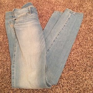 light wash skinny jeans