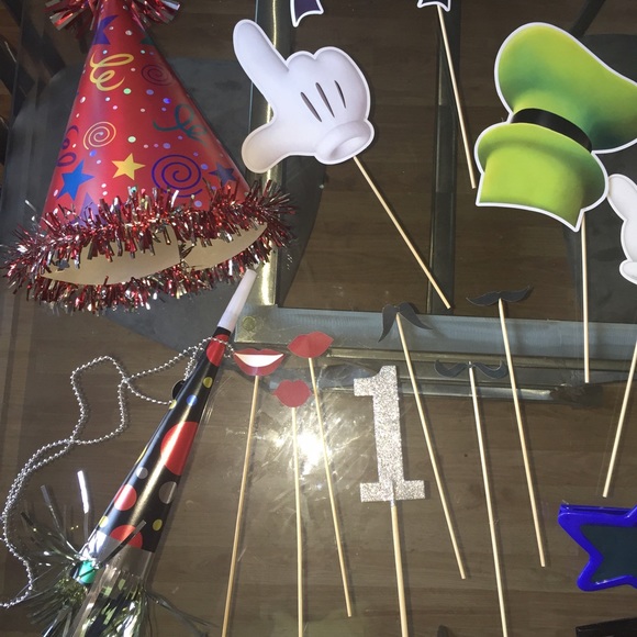 Mickey Mouse Clubhouse birthday party supplies - Picture 2 of 4