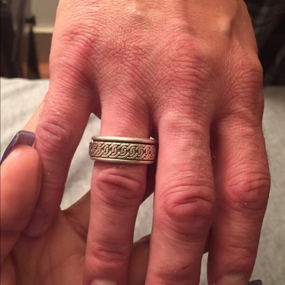 Men's Silver Ring - Picture 4 of 4