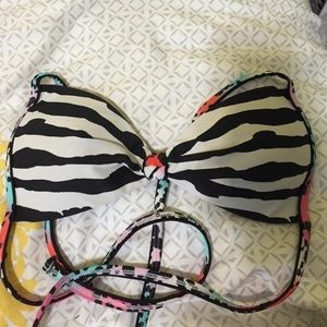 Bikini top animal print