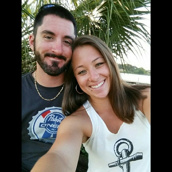 Meet your Posher, Taylor - Picture 3 of 4