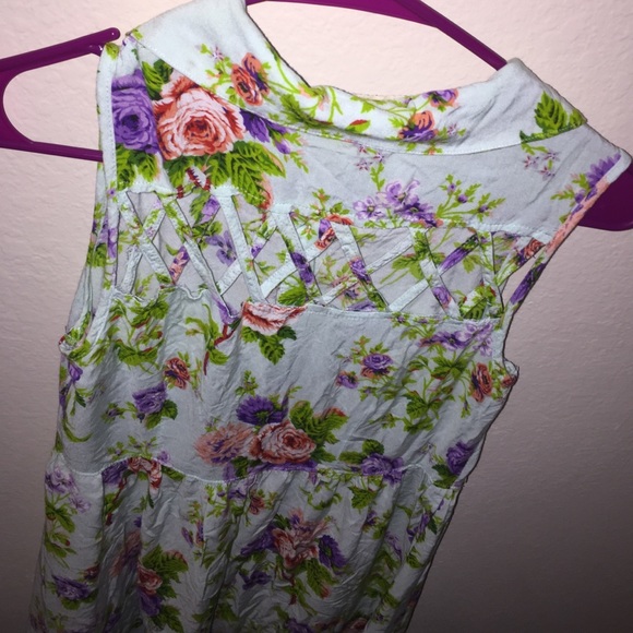 Dress - Picture 4 of 4