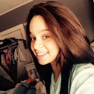 Meet your Posher, Mariely