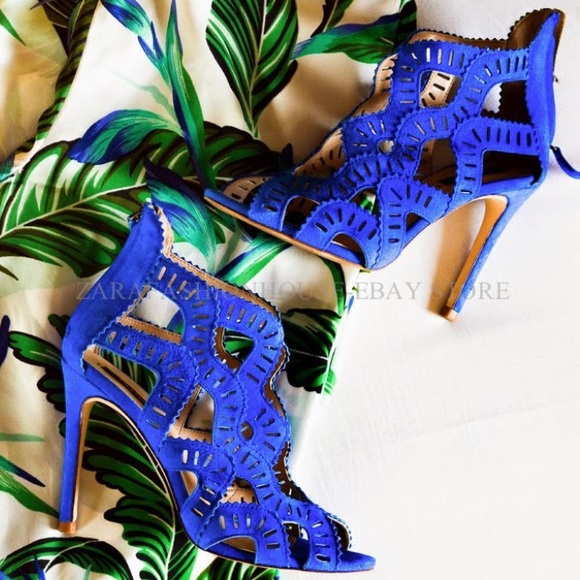 Zara Shoes - super popular among fashion bloggers
Zara heels