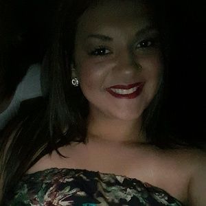 Meet your Posher, Marissa