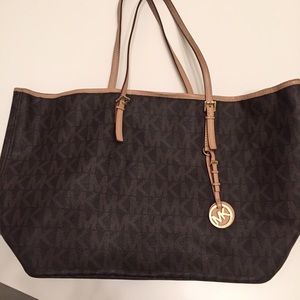 Michael kors handbag