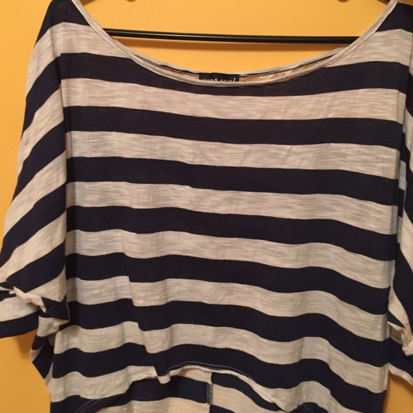 Wet Seal Navy/White Crop Top - Picture 1 of 2